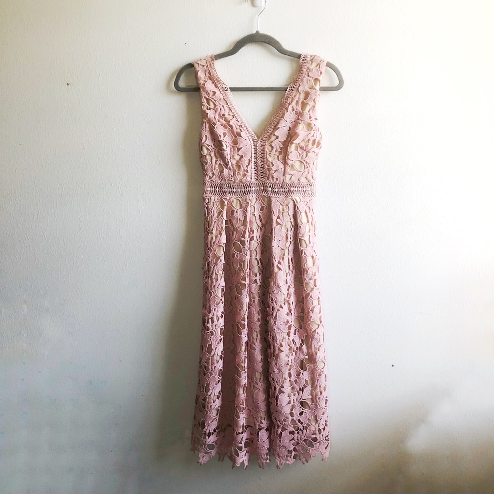 Romeo & Juliet Couture Double-V Lace Midi Dress - Picture 1 of 13